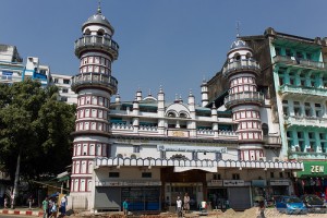 De Sunni Jameh Moskee in Yangon, Myanmar